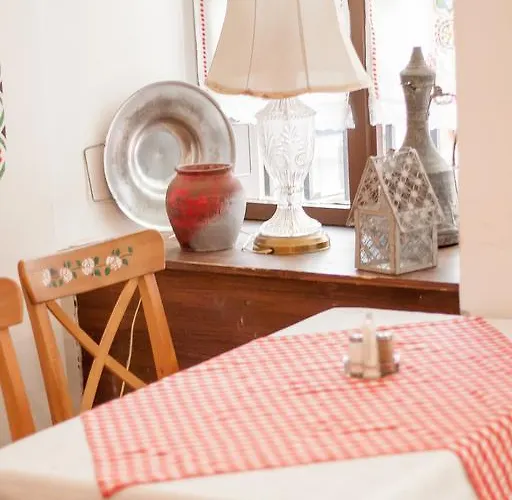 Bascarsija & בית הארחה מריבור