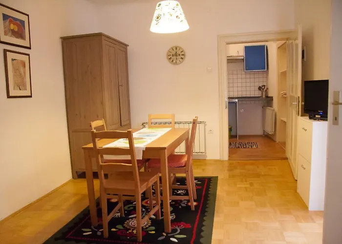 Bascarsija & מריבור